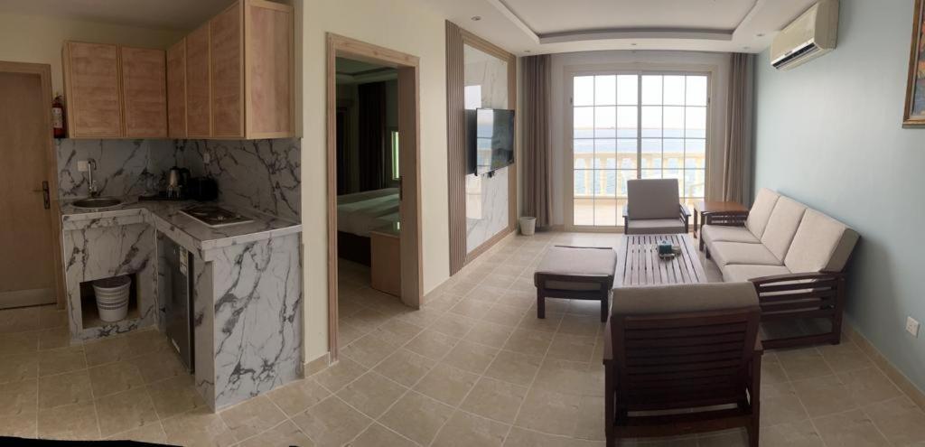 Al Ahmadi Plaza Resort ยันบู ภายนอก รูปภาพ