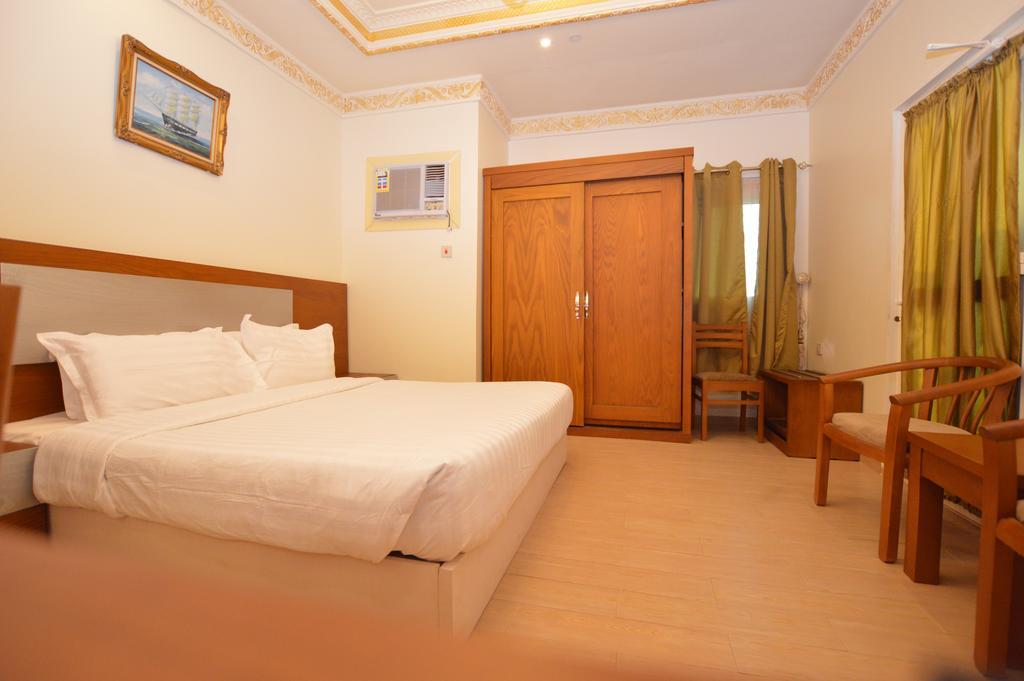 Al Ahmadi Plaza Resort ยันบู ภายนอก รูปภาพ