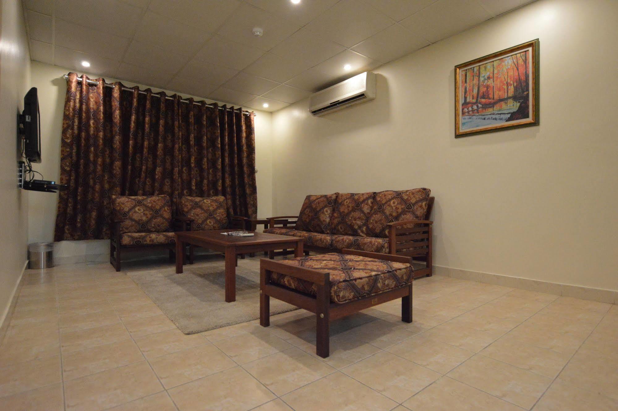 Al Ahmadi Plaza Resort ยันบู ภายนอก รูปภาพ